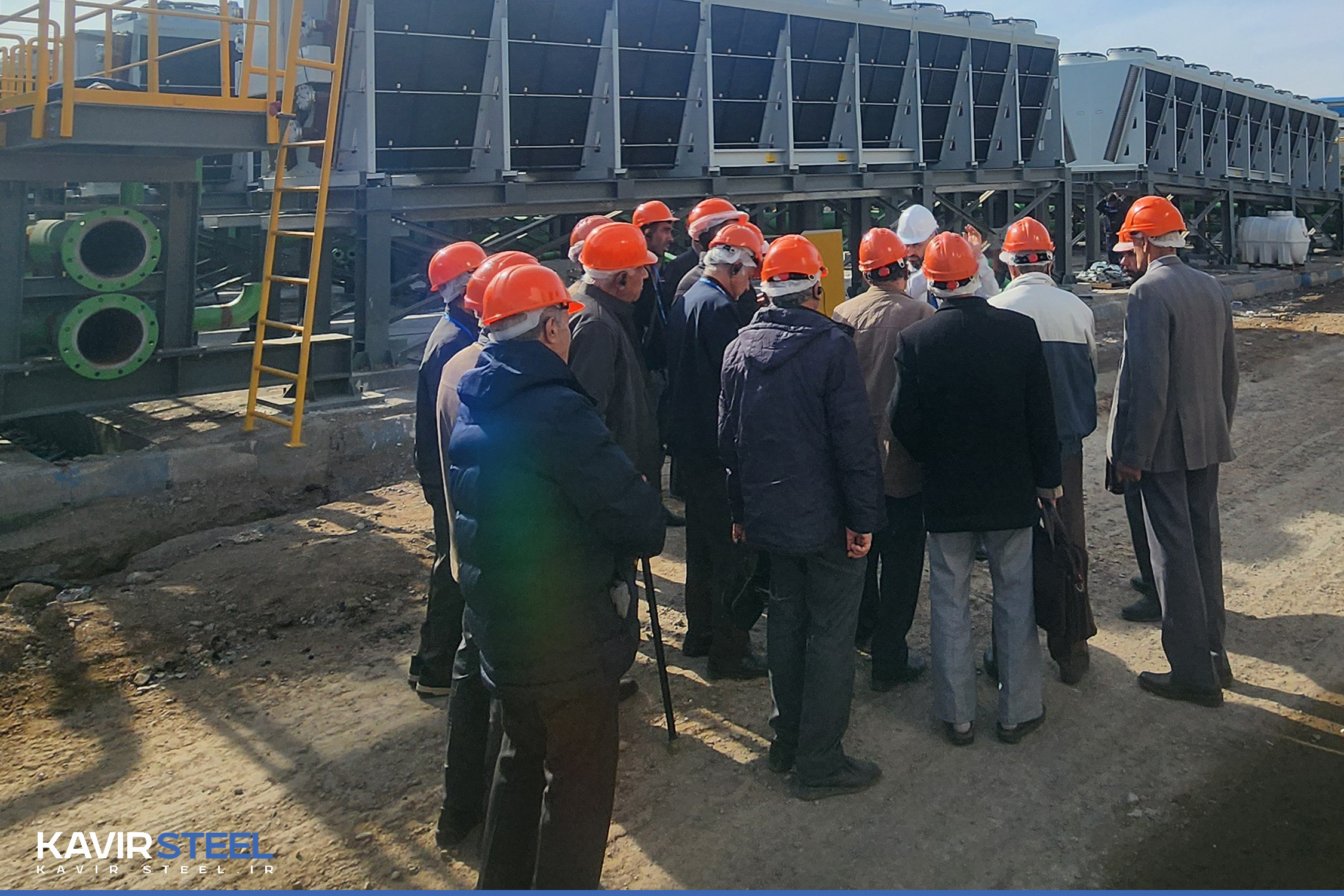 بازدید جمعی از سهامداران از روند پیشرفت پروژه‌های توسعه فولاد کویر