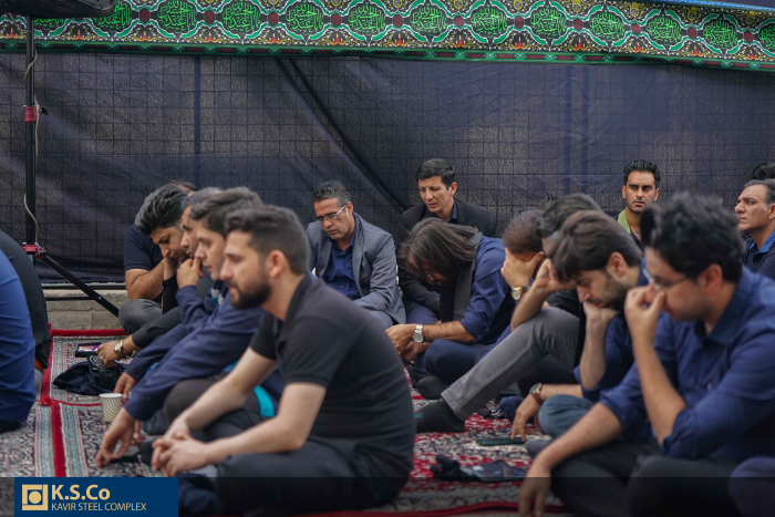 مراسم قرائت زیارت عاشورا در مجتمع فولاد کویر برگزارشد