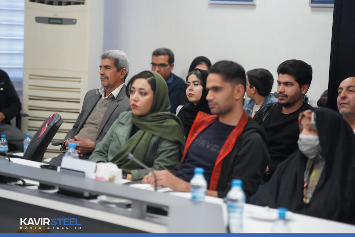 هفتمین برنامه بازدید خانواده کارکنان از فولاد کویر