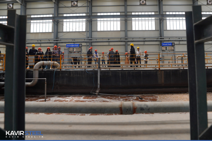 چهلمین برنامه بازدید خانواده کارکنان از مجتمع فولاد کویر