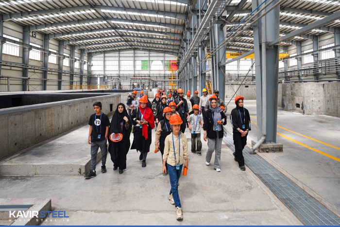 چهلمین برنامه بازدید خانواده کارکنان از مجتمع فولاد کویر