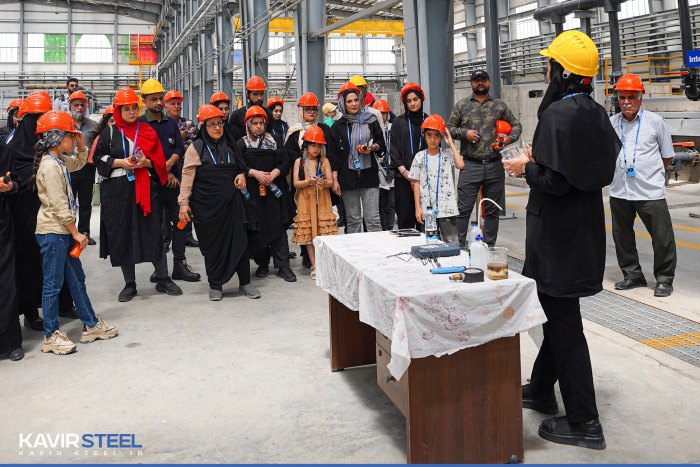 چهلمین برنامه بازدید خانواده کارکنان از مجتمع فولاد کویر