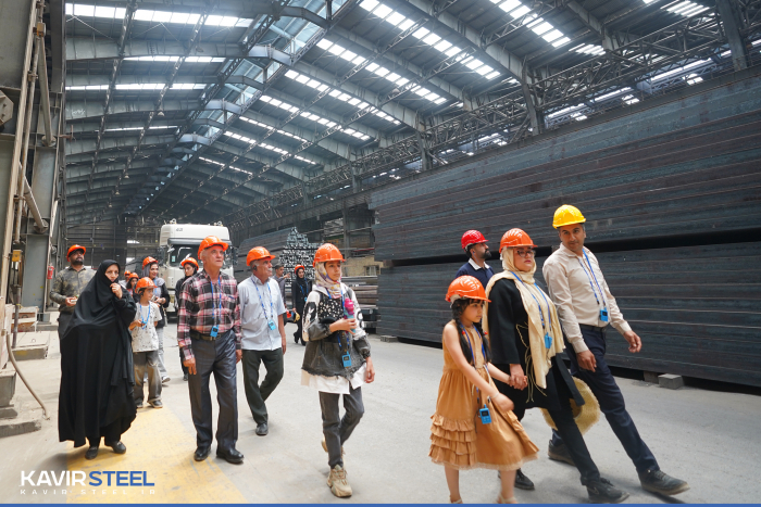 چهلمین برنامه بازدید خانواده کارکنان از مجتمع فولاد کویر