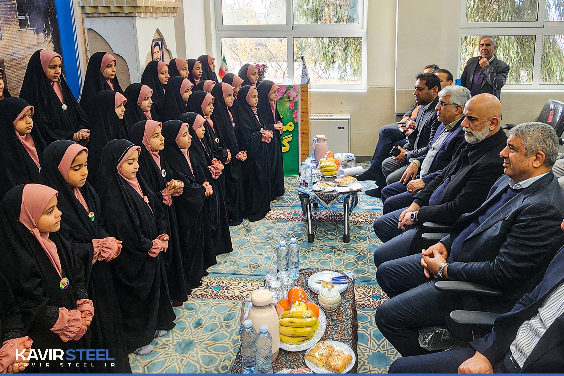 مدرسه دخترانه فولاد کویر با حضور معاون امور اقتصادی استاندار اصفهان در کویرات آران و بیدگل افتتاح شد