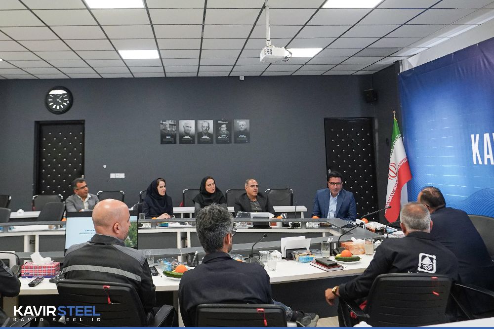 بازدید مدیرکل دفتر مطالعات و بررسی‌های فنی شرکت مهندسی آب و فاضلاب کشور و هیئت همراه، از کارخانه فرآوری آب فولاد کویر