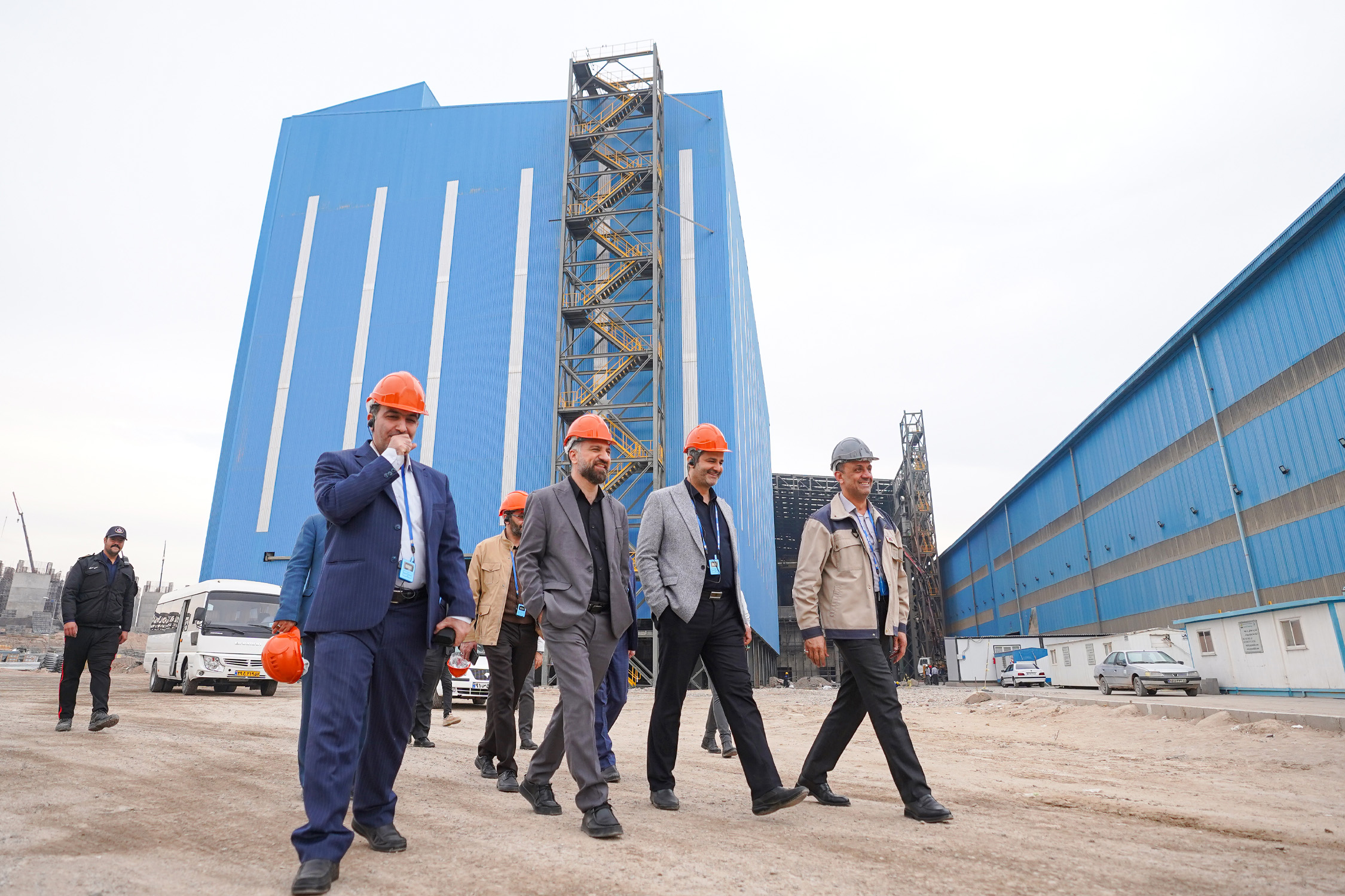 بازدید مدیرکل و معاونین صدا و سیمای اصفهان از فولاد کویر