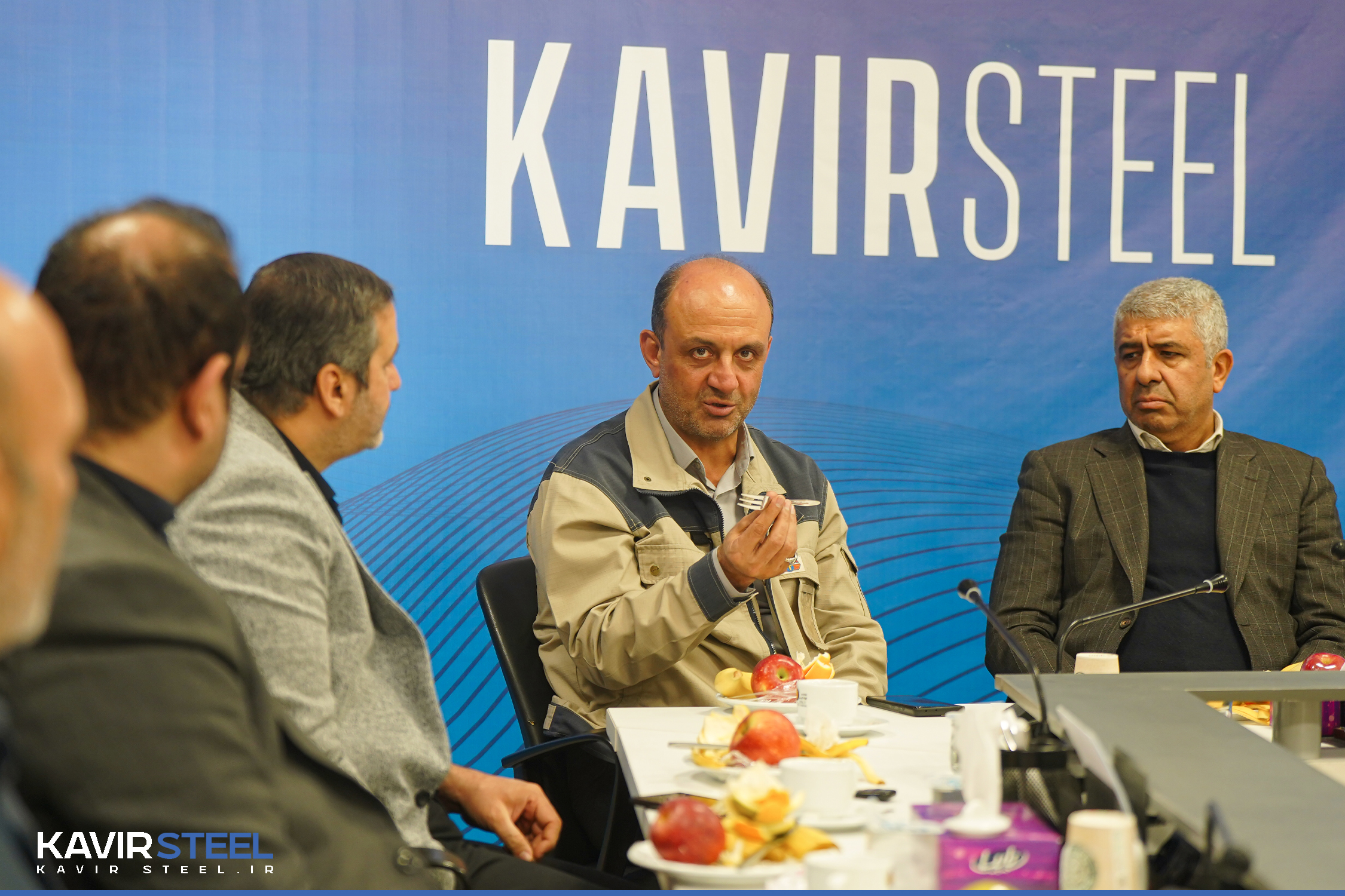 بازدید مدیرکل و معاونین صدا و سیمای اصفهان از فولاد کویر