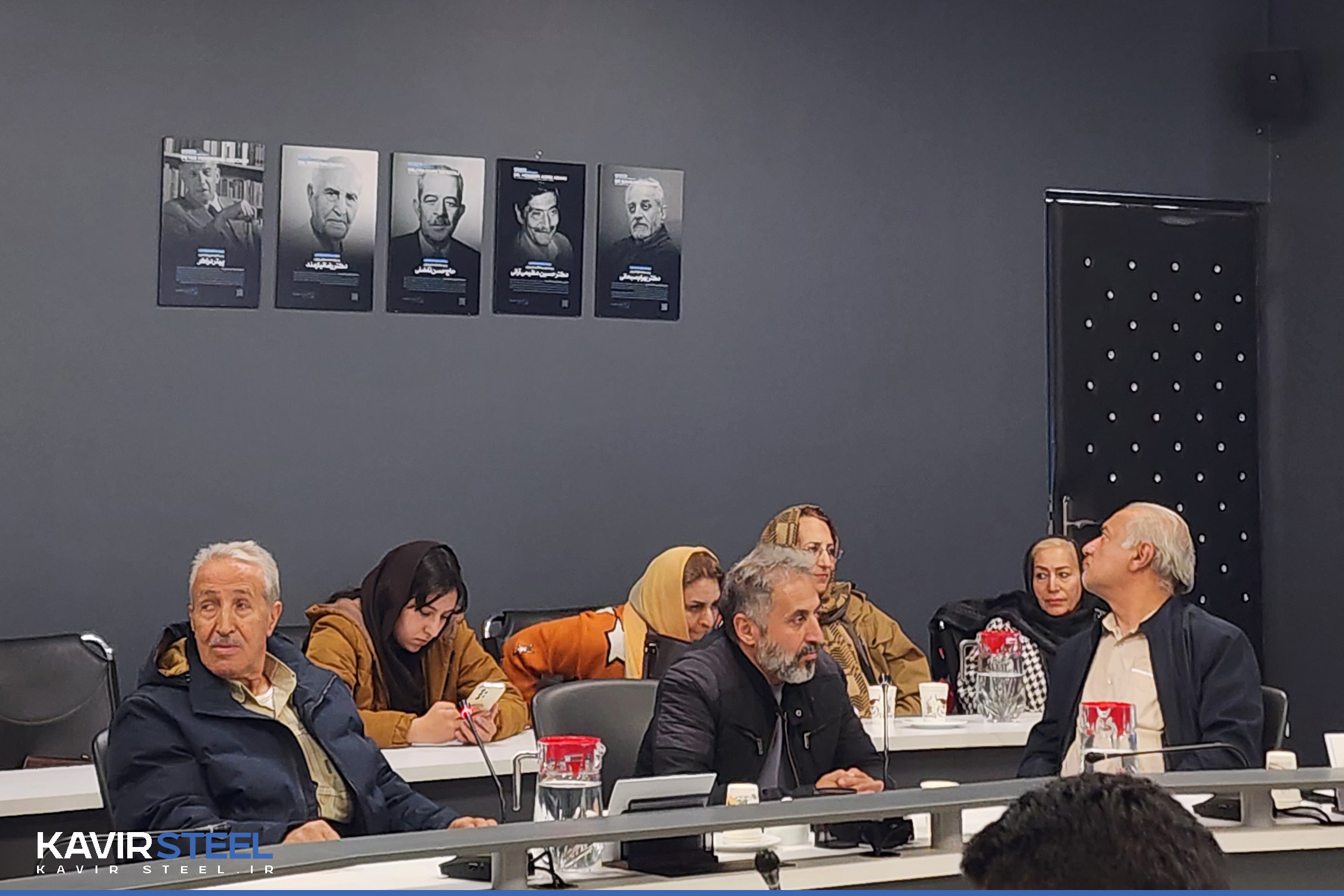 بازدید جمعی از سهامداران از روند پیشرفت پروژه‌های توسعه فولاد کویر