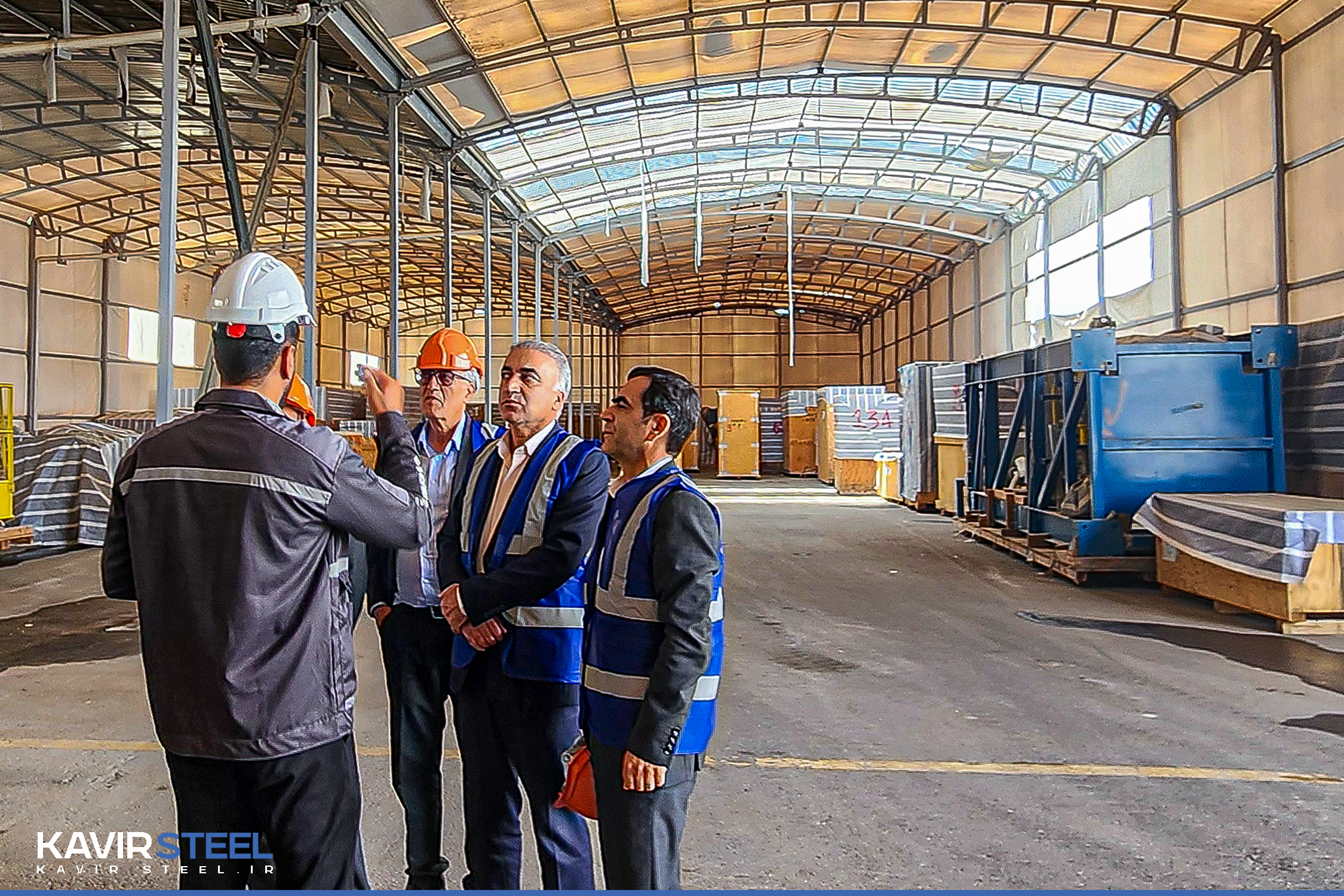 بازدید جمعی از مدیران ارشد گمرک اصفهان و کاشان از فولاد کویر