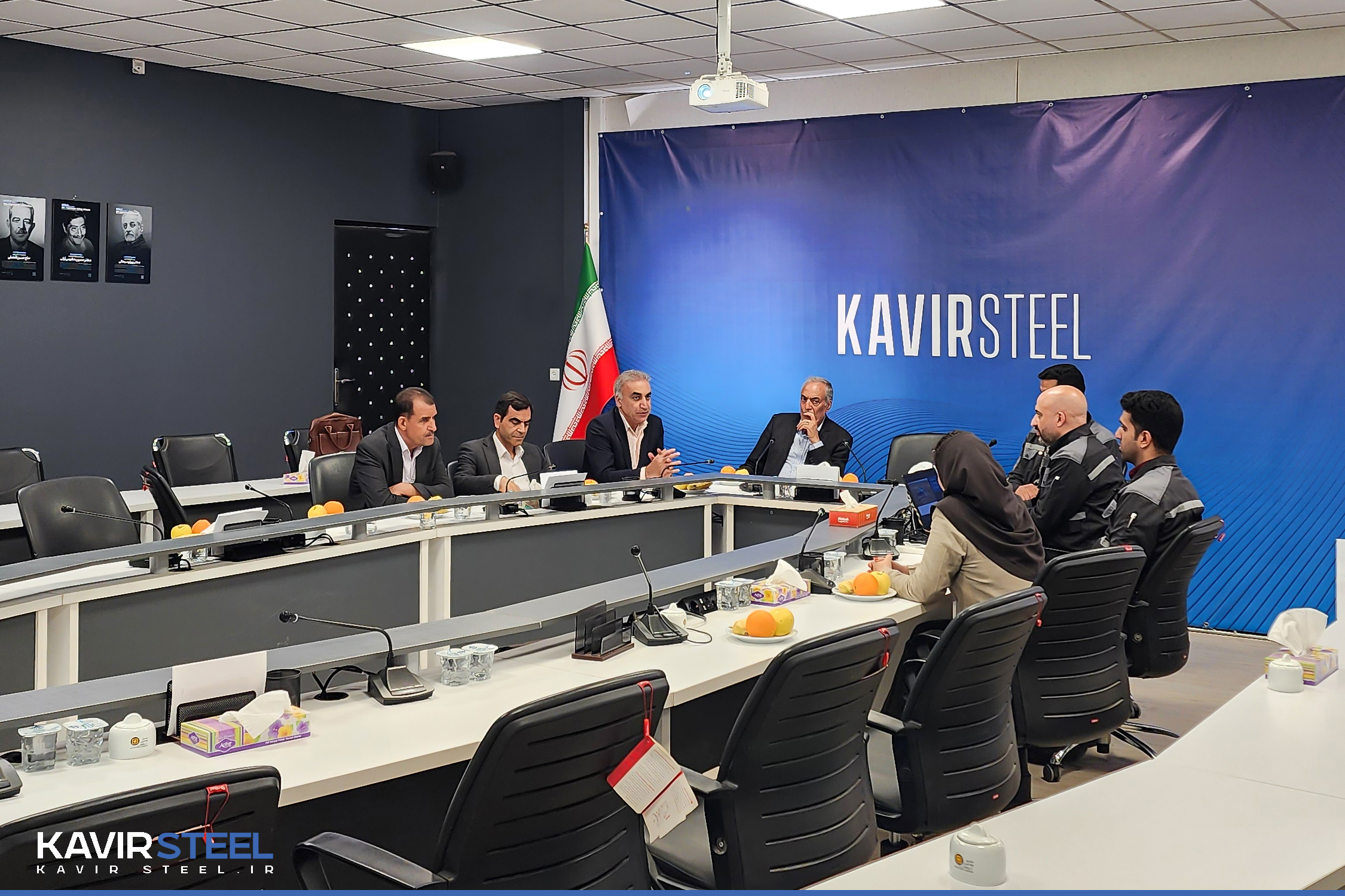 بازدید جمعی از مدیران ارشد گمرک اصفهان و کاشان از فولاد کویر