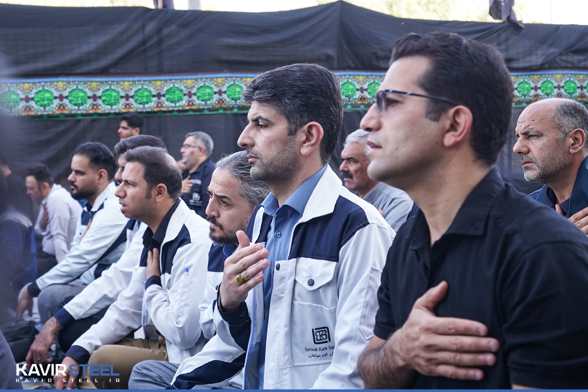 برگزاری آیین قرائت زیارت عاشورا و عزاداری محرم در فولاد کویر
