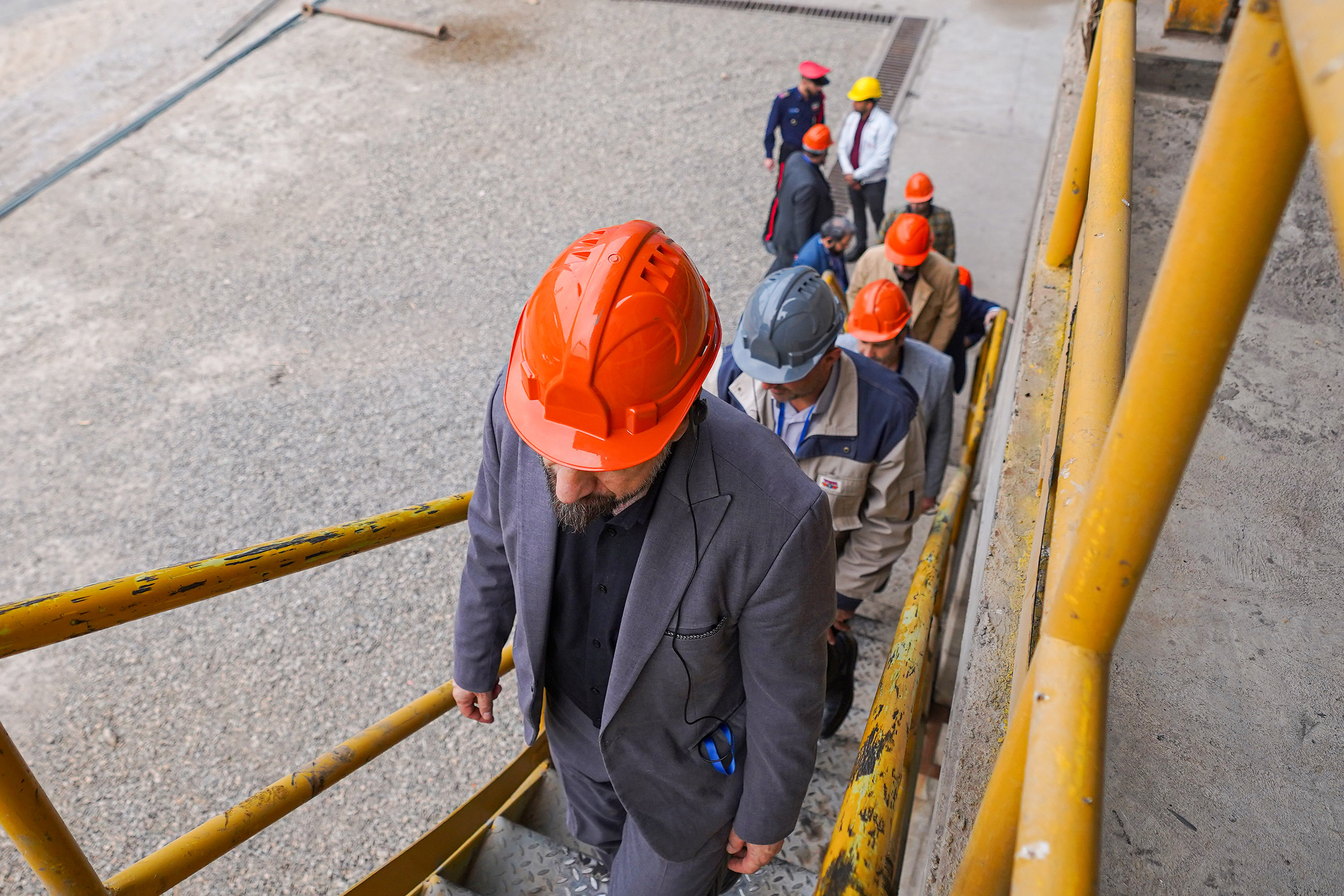 بازدید مدیرکل و معاونین صدا و سیمای اصفهان از فولاد کویر