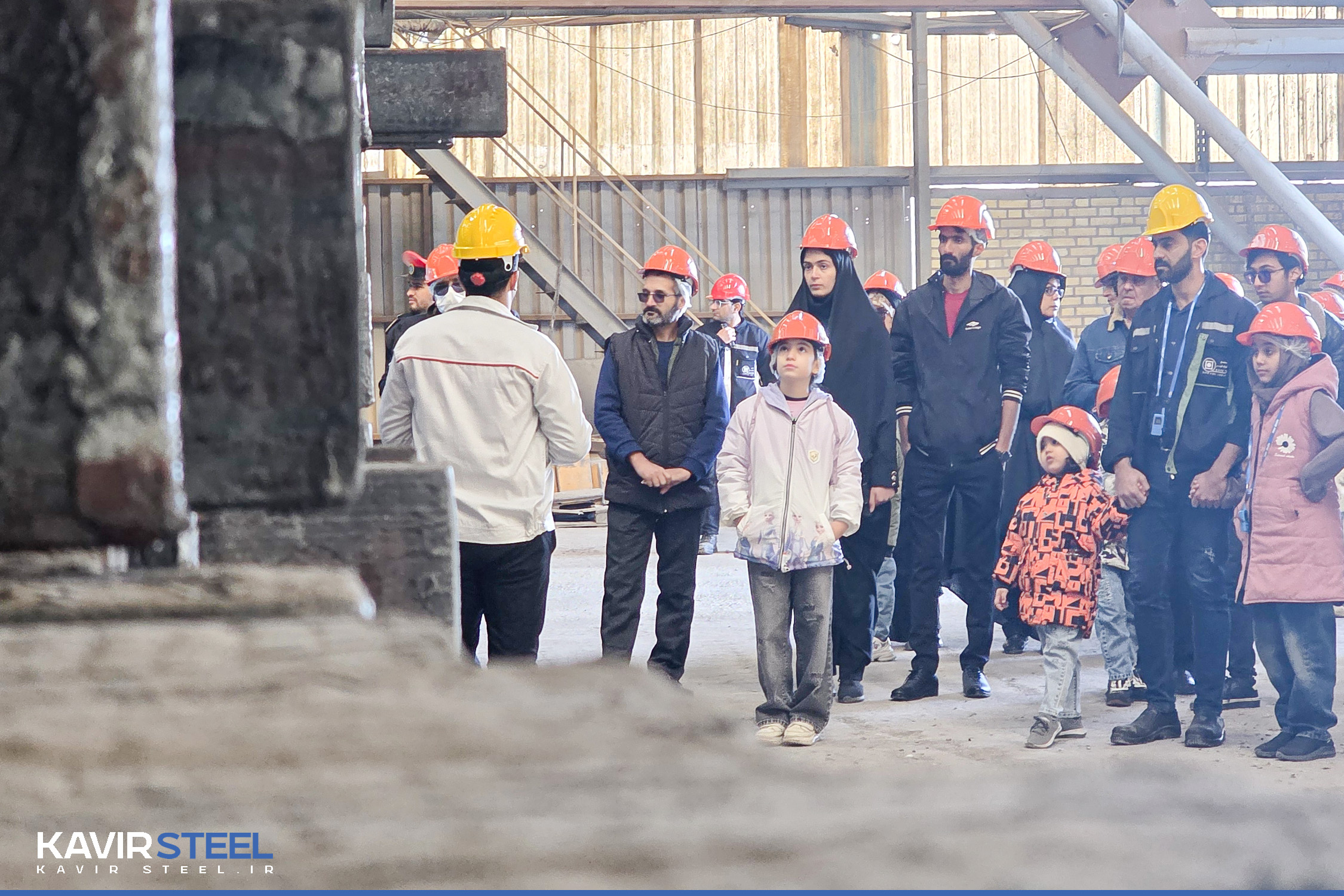 پنجاهمین برنامه بازدید خانواده کارکنان فولاد کویر